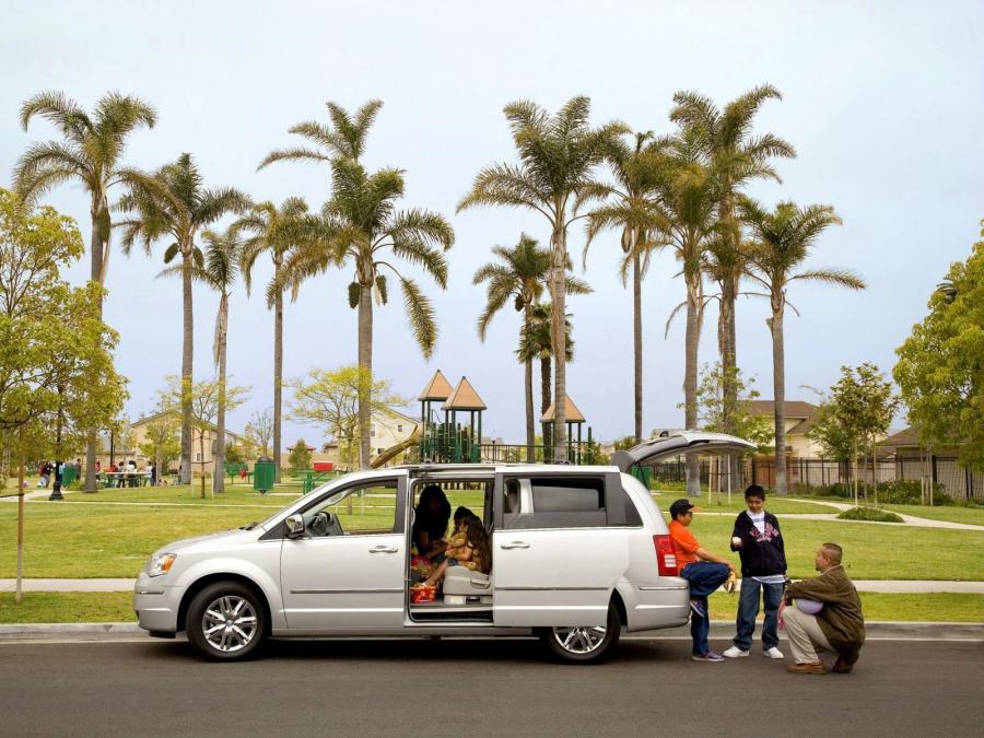  Chrysler Town & Country 2007 года  (фото 6 из 24)
